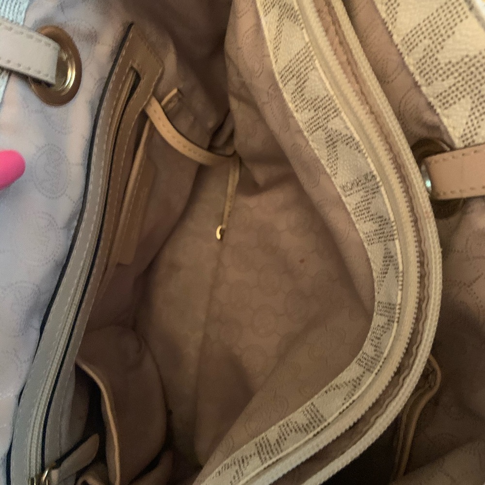 White& Gold Michael Kors Tote - Picture 4 of 6